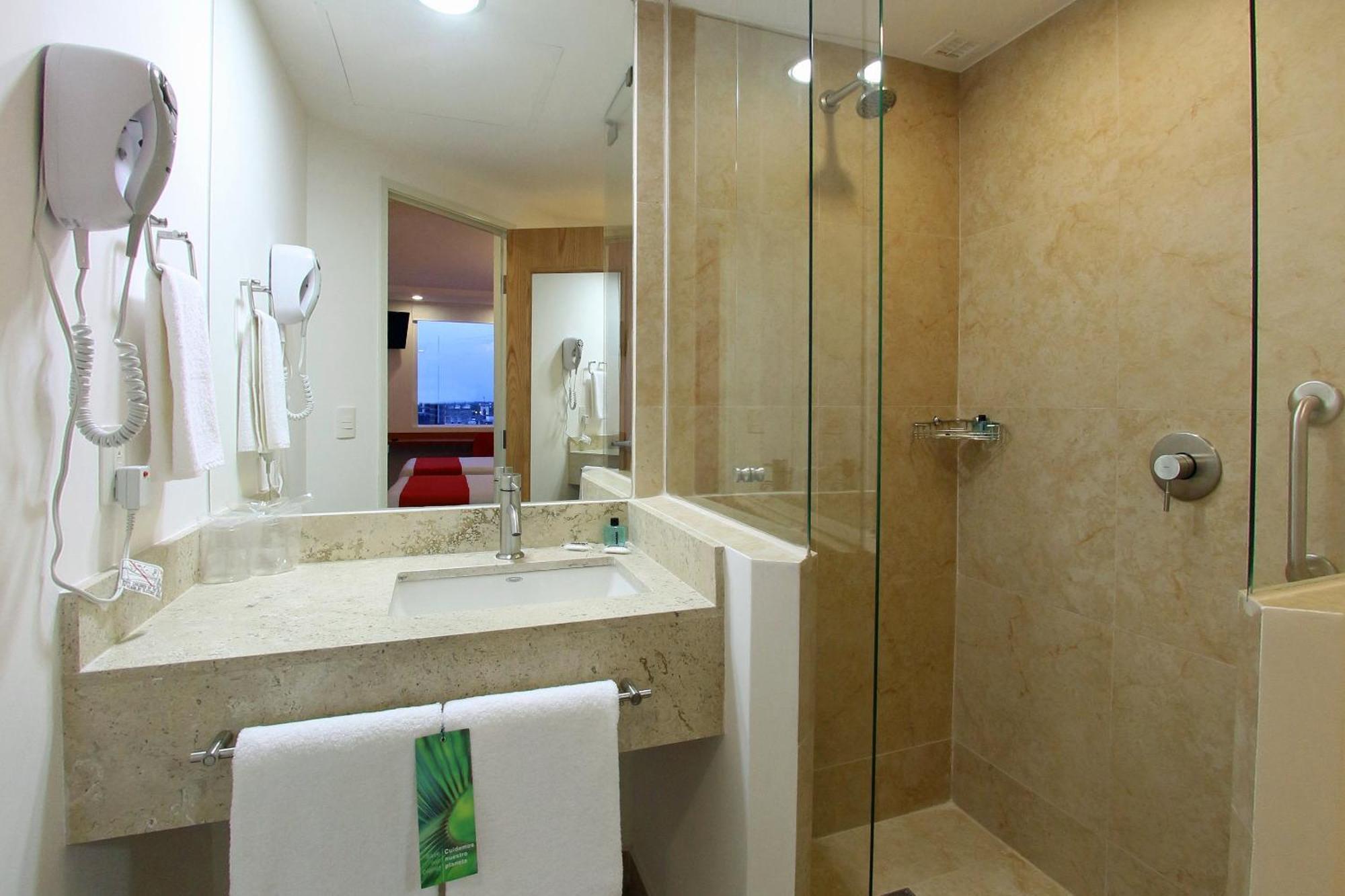 One Villahermosa Centro Ngoại thất bức ảnh