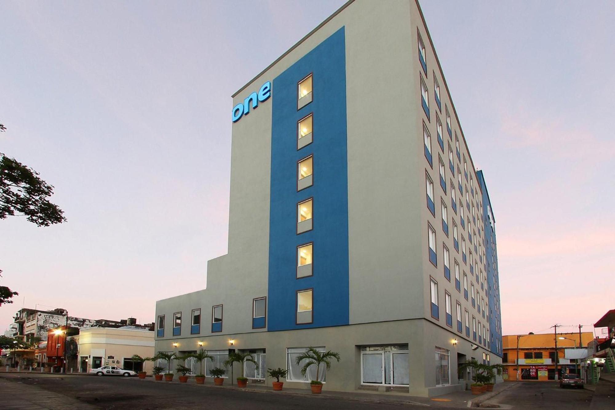 One Villahermosa Centro Ngoại thất bức ảnh